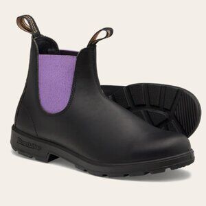 Size 9 New In Box Women's 2303 Original Chelsea Boot - Black/Lavender Blundstone